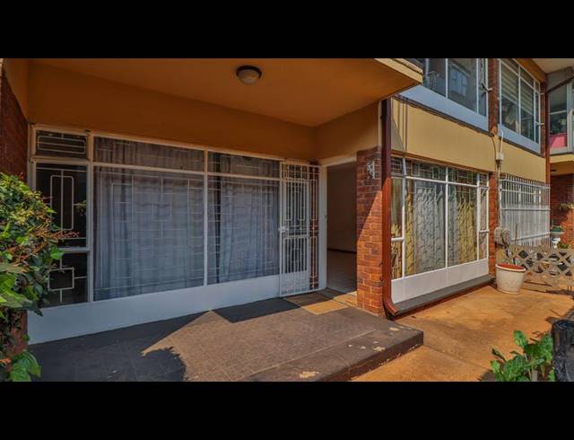 1 BEDROOM APARTMENT FOR SALE IN EASTLEIGH RIDGE